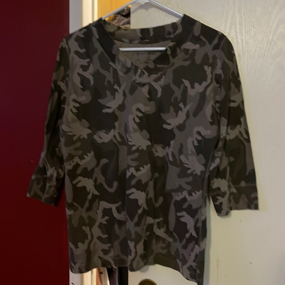 Norma Kamali Camo 3/4 sleeve